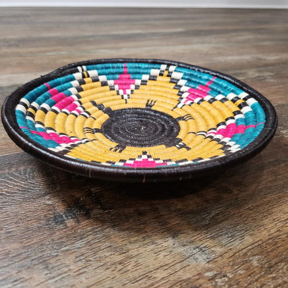Vintage Southwest Navajo Inspired Basket 10